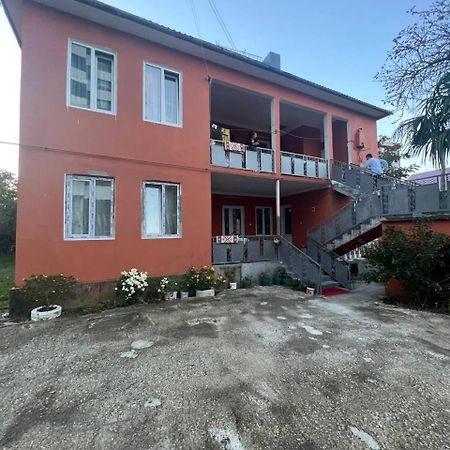 Los-Polos Hermanos Batumi Esterno foto